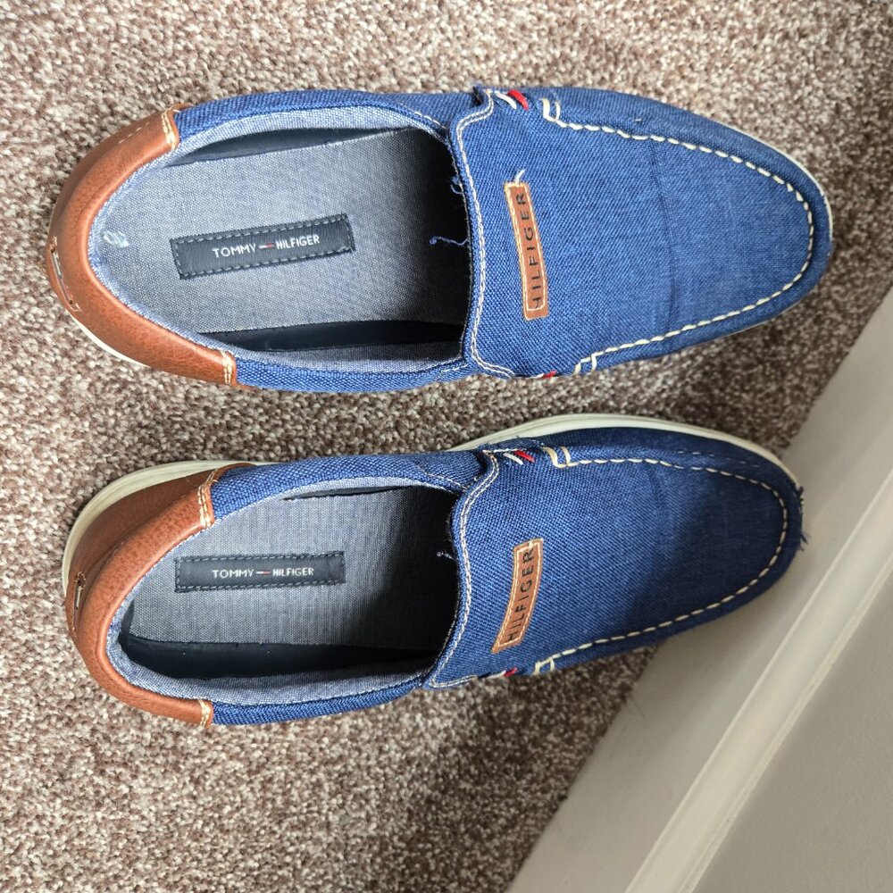 Shoes - Picture 4 of 5